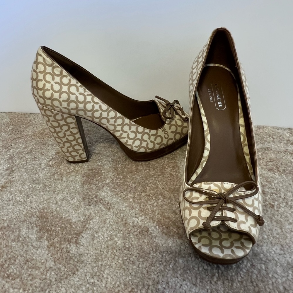 Authentic Coach Pumps - Picture 2 of 5